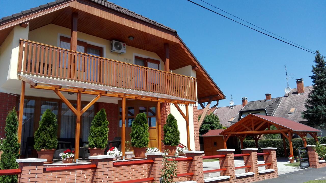 Marina-Buek Apartmanhaz المظهر الخارجي الصورة