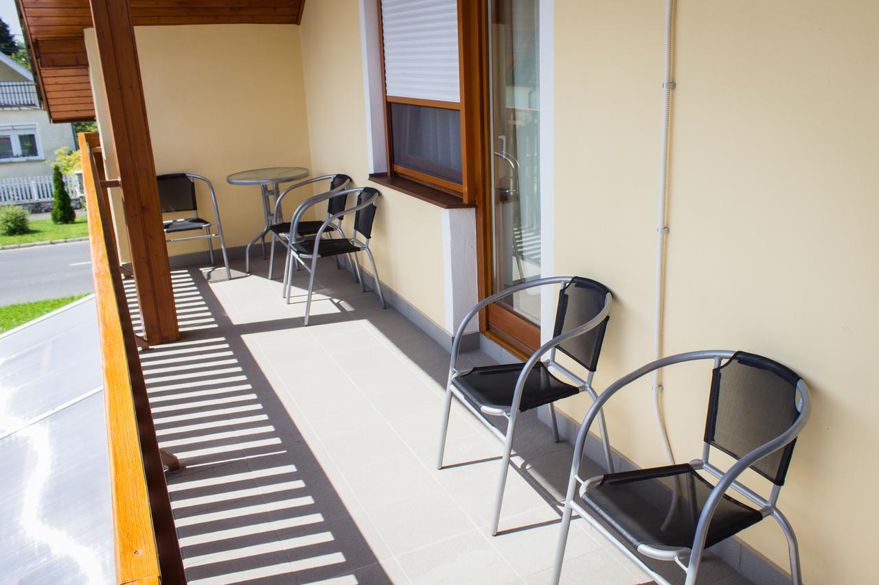 Marina-Buek Apartmanhaz المظهر الخارجي الصورة